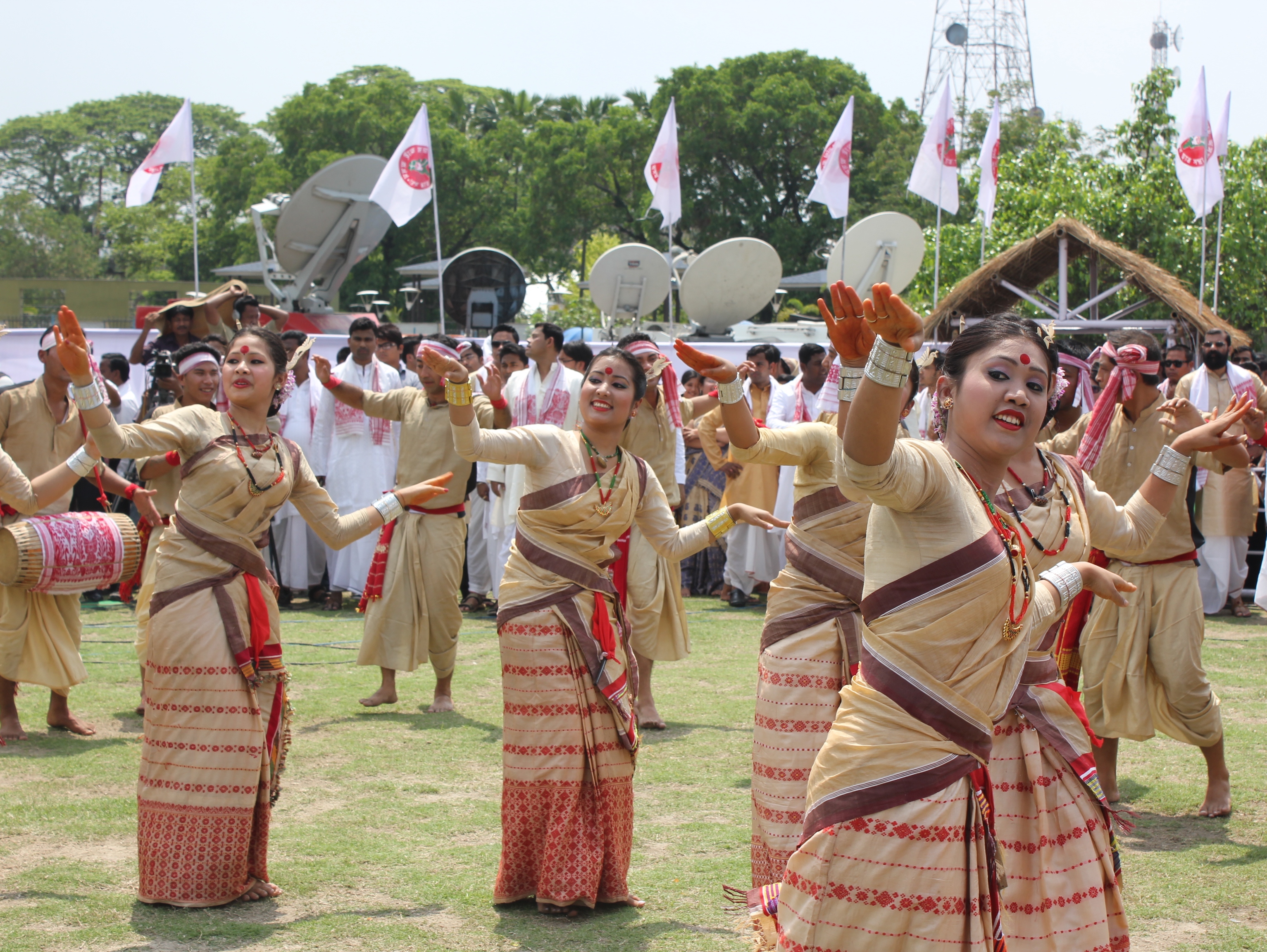 Mukuli Bihu Dance