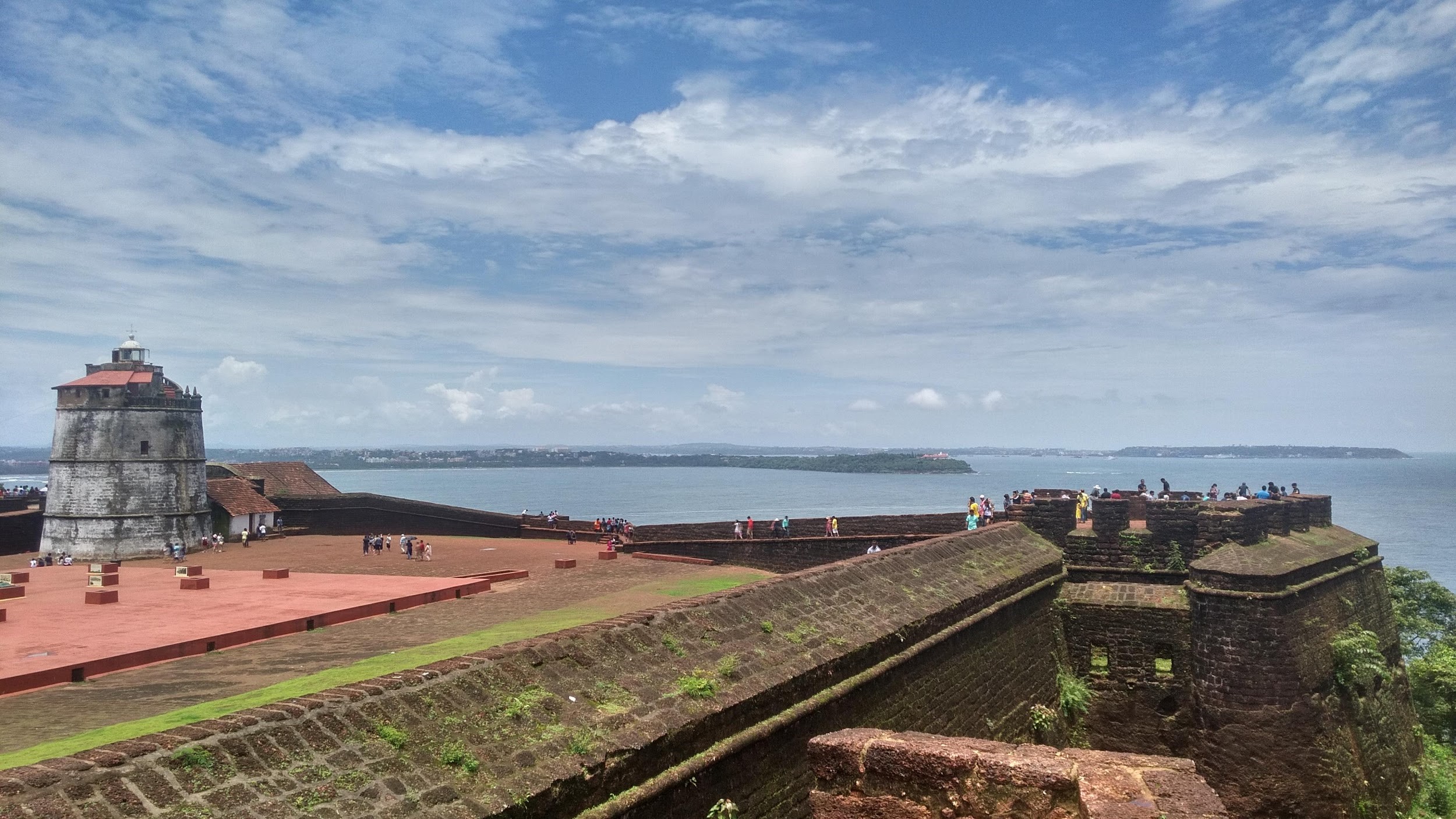 Fort Aguada, Image Source: Wikimedia Commons