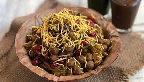 Mouthwatering Chaat from the street of Hyderabad Image Source: Wikimedia Commons