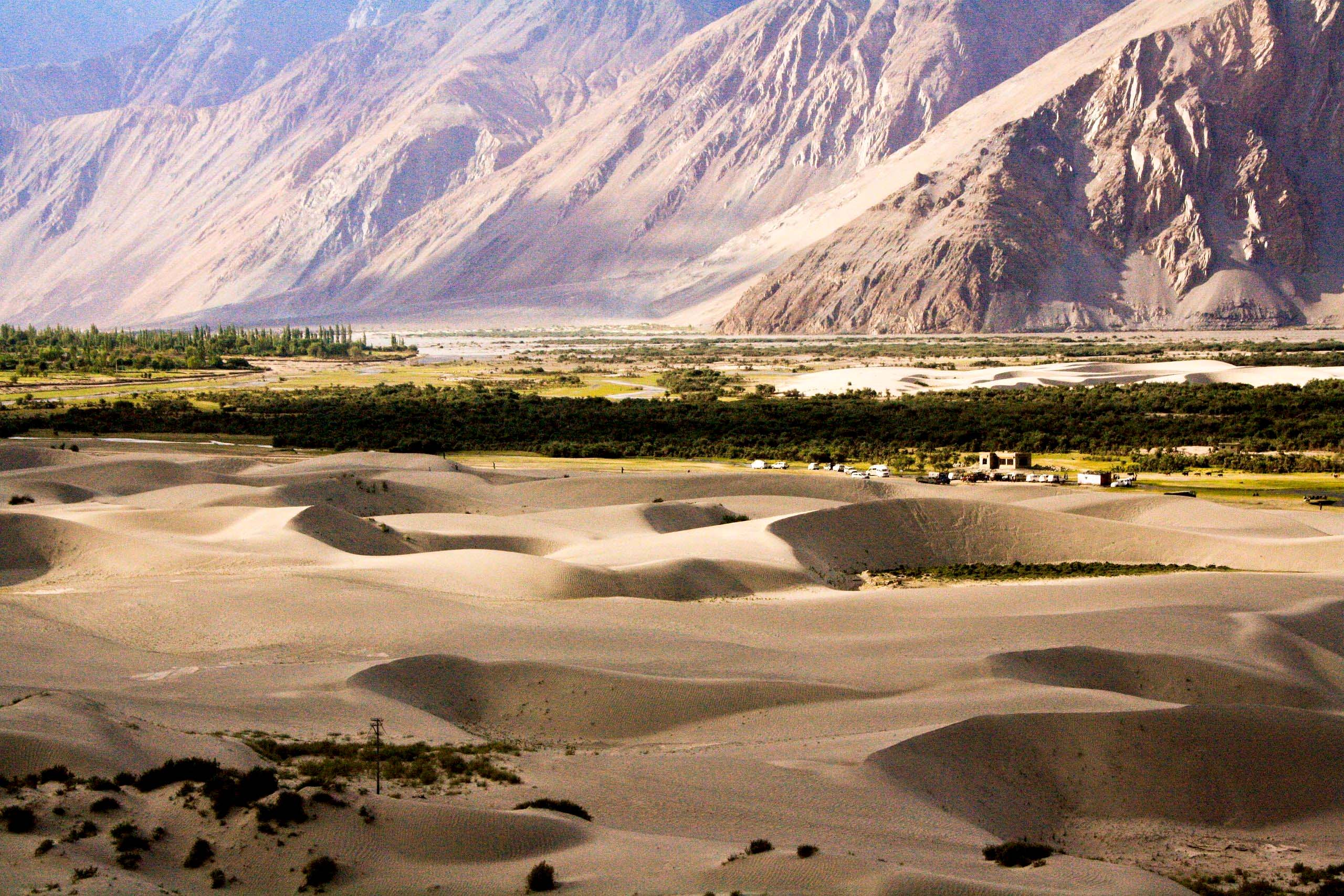 The picturesque terrain of Ladakh. Image source: Wikimedia Commons