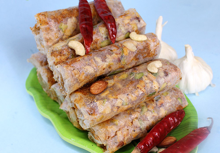 Karam Hot Pootharekulu. Image source: Flickr