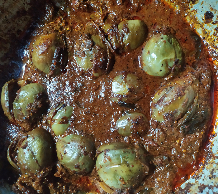 Gutti Vankaya Koora or Tender Stuffed Eggplant. Image source: Wikimedia Commons