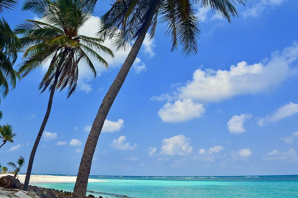 The beautiful Lakshadweep islands attract tourists from all over the world. 