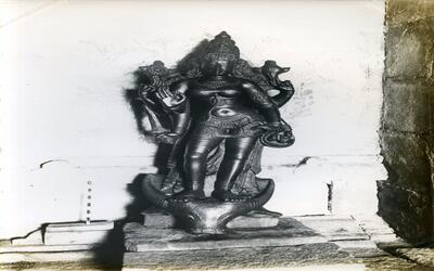 025-3804-1953-54- Somanatha  temple Stone image of Maheshasurmardini in ardhmandapa -Palaiyari-Tanjore-026.jpg