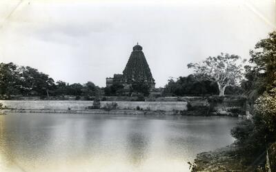 027-3806-1953-54- Brihadiasavara temple-Tanjore-028.jpg