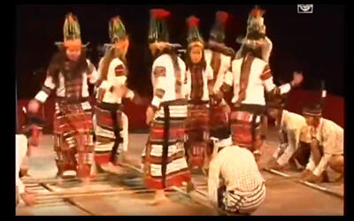 Chiraw: bamboo dance