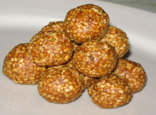 til_laddu.jpg