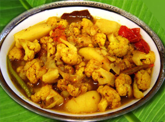 aloo_phulkopir_dalna.jpg