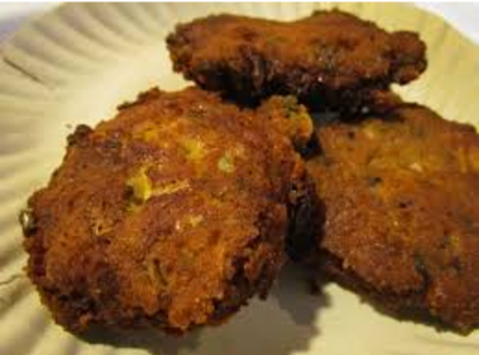 Ilish maacher dim bhaja